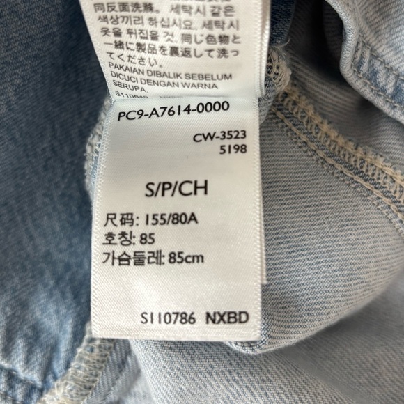 Levi's Light Blue Women's Denim crop top sz S - Picture 13 of 13